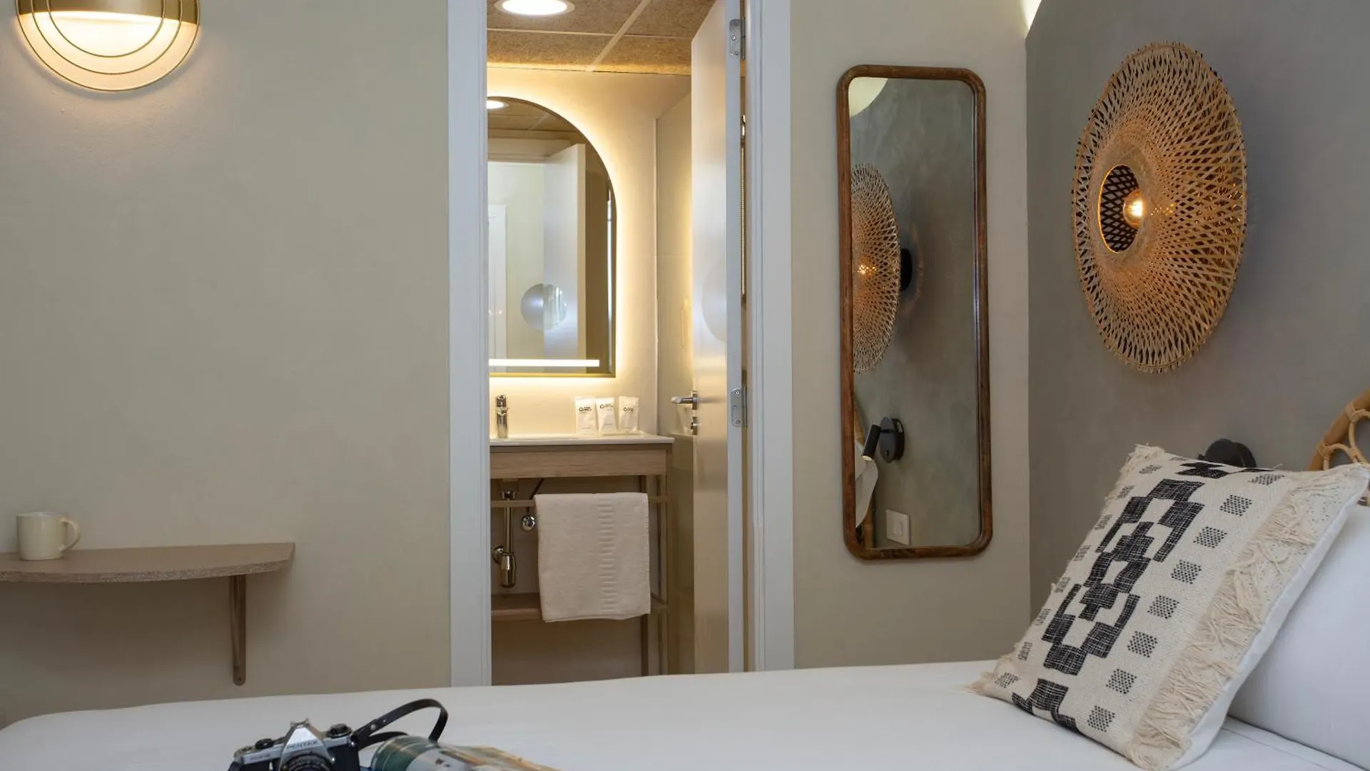 Casual Bahia Ibiza Hotel San Antonio  3*, San Antonio (Ibiza)