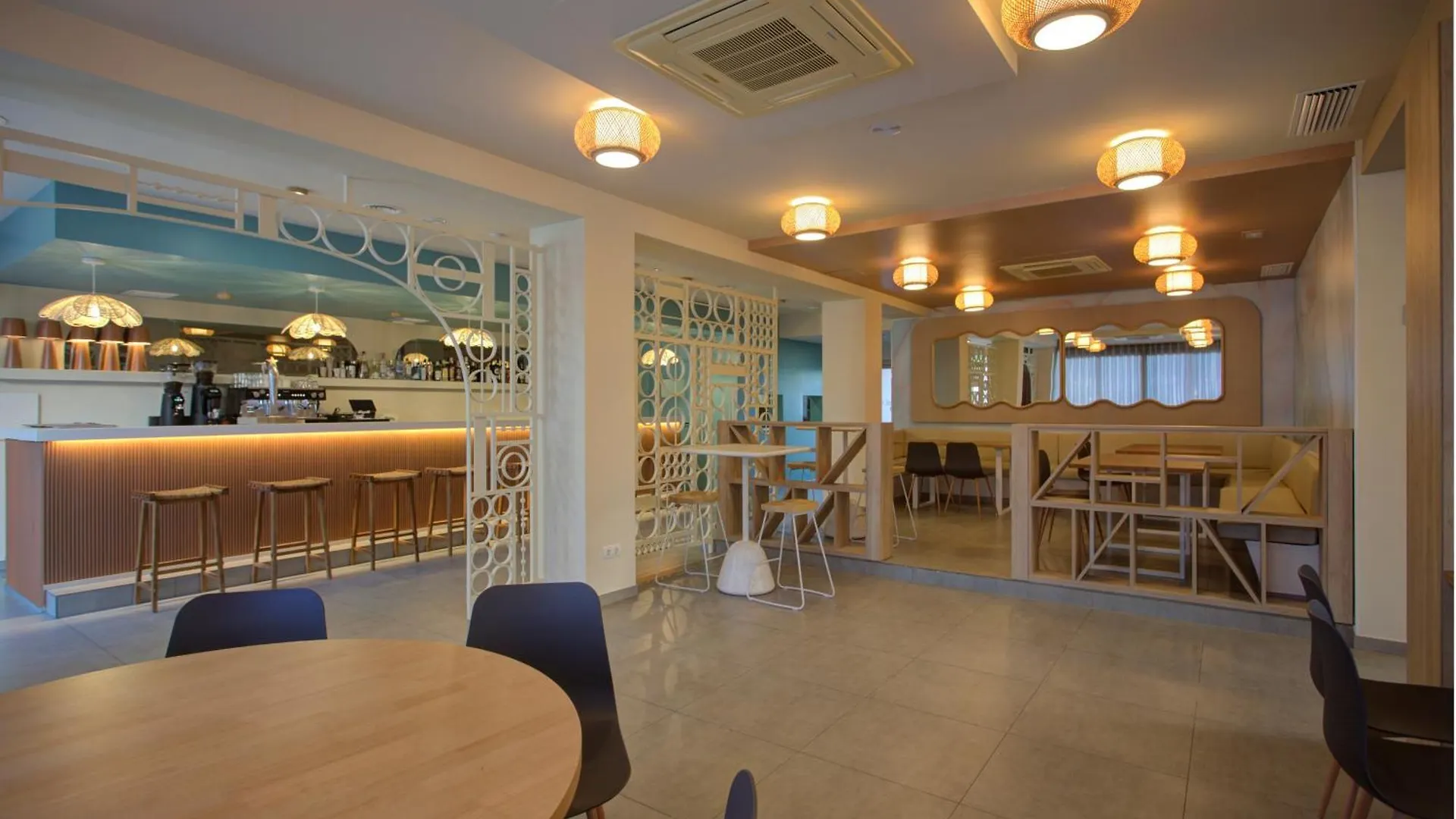 Casual Bahia Ibiza Hotel San Antonio  Spanje