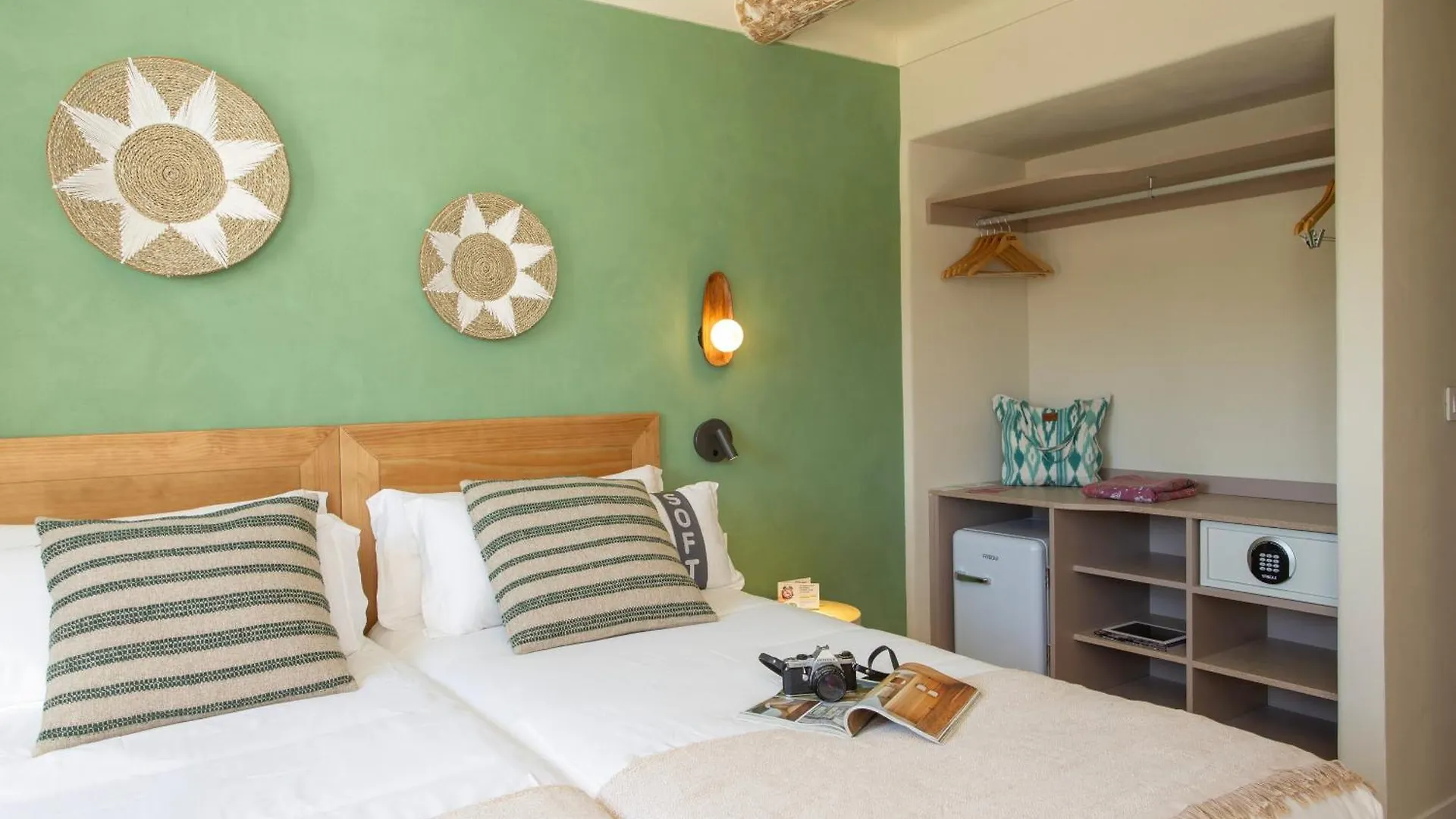 Casual Bahia Ibiza Hotel San Antonio  3*, San Antonio (Ibiza)