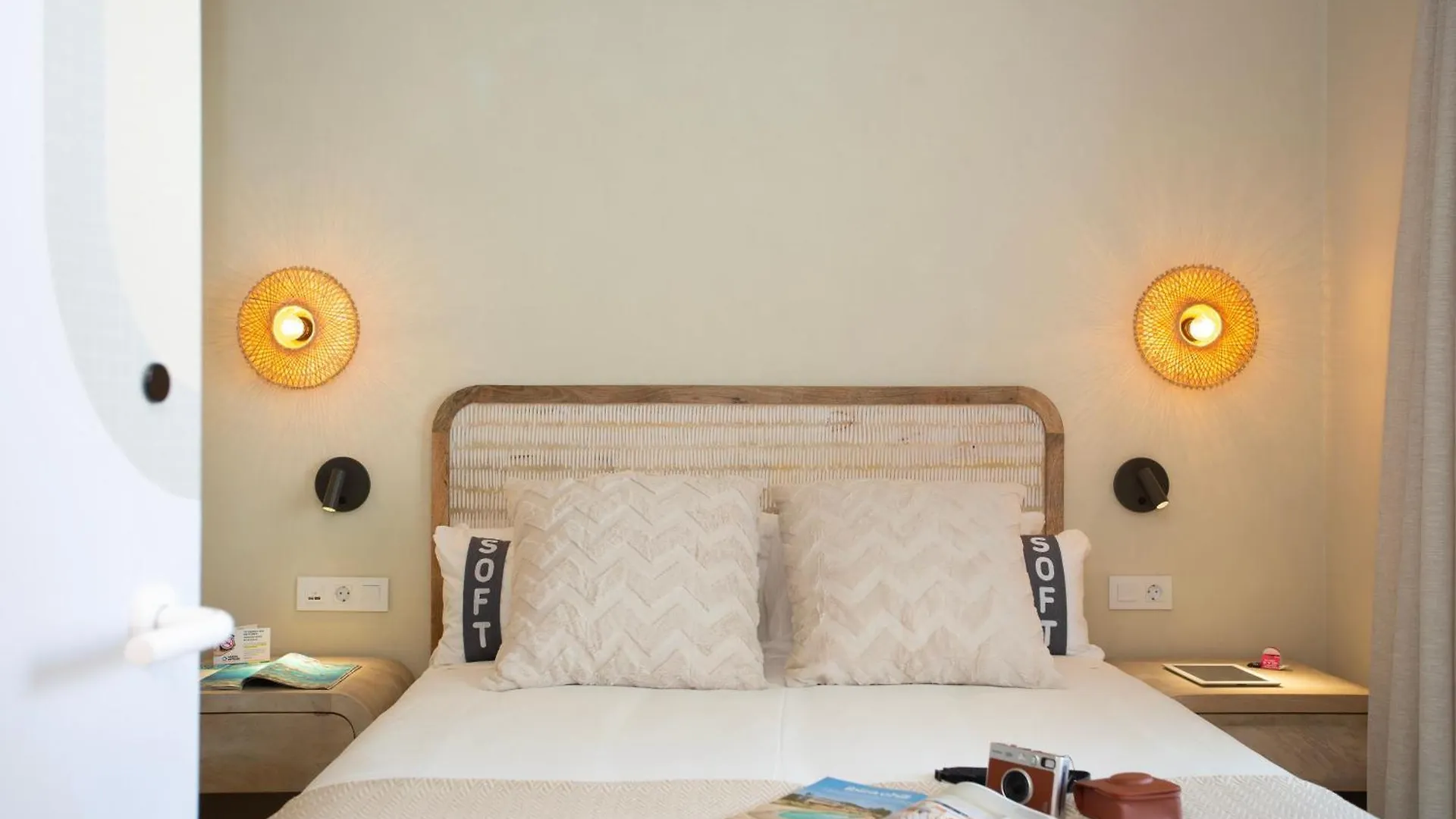 Casual Bahia Ibiza Hotel San Antonio  3*, San Antonio (Ibiza)